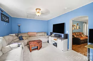 847 E Chestnut St, Stanley, NC 28164 - Photo 5