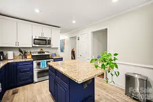 847 E Chestnut St, Stanley, NC 28164 - Photo 7