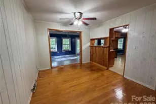 1044 Meadowbrook Ln, Newton, NC 28658 - Photo 5