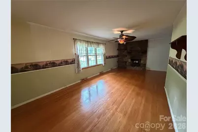 1044 Meadowbrook Lane, Newton, NC 28658 - Photo 3