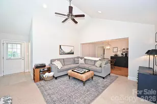 2215 ShadyView Dr, Charlotte, NC 28210 - Photo 19