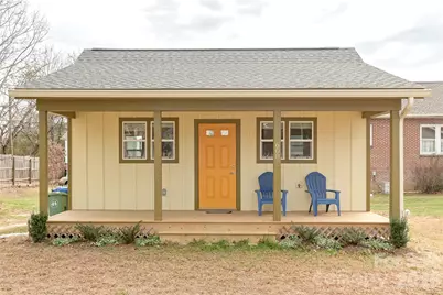 608 Ray Avenue, Hendersonville, NC 28792 - Photo 1
