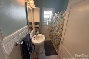 2104 Midwood Pl, Charlotte, NC 28205 - Photo 13