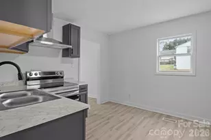 621 E Sharpe Street E, Statesville, NC 28677 - Photo 21