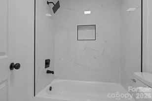 621 E Sharpe Street E, Statesville, NC 28677 - Photo 15