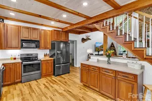 129 Hooper Haven Dr, Waynesville, NC 28786 - Photo 11