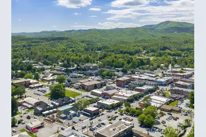 76 E Main Street, Brevard, NC 28712 - Photo 17