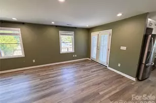 1520 Herrin Ave, Charlotte, NC 28205 - Photo 9