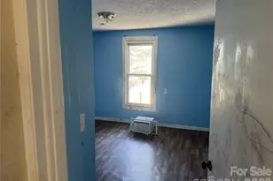 81 Eastview Cir, Asheville, NC 28806 - Photo 11