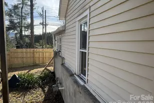 81 Eastview Cir, Asheville, NC 28806 - Photo 5
