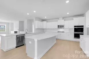 4290 Camden Gln Rd, Lancaster, SC 29720 - Photo 17
