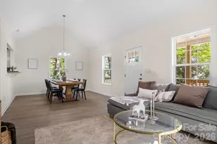 805 Hunter St, York, SC 29745 - Photo 5