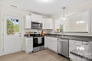 805 Hunter St, York, SC 29745 - Photo 11