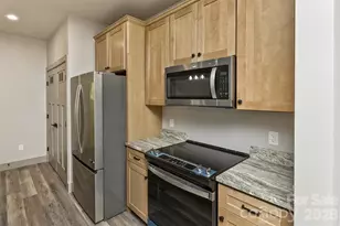 113 Caledonia Rd, Asheville, NC 28803 - Photo 7