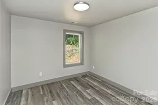 113 Caledonia Rd, Asheville, NC 28803 - Photo 17
