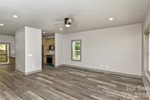 113 Caledonia Rd, Asheville, NC 28803 - Photo 9