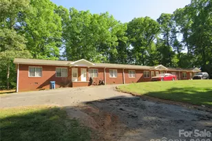 144 Nottingham Dr, Forest City, NC 28043 - Photo 3