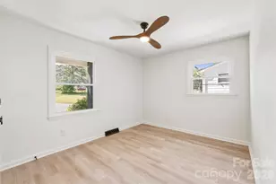 5701 Ilford St, Charlotte, NC 28215 - Photo 9