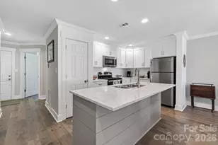 605 Portside Dr, Davidson, NC 28036 - Photo 15