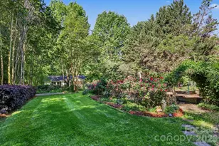 10112 Idlewild Rd, Matthews, NC 28105 - Photo 3