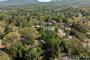 926 W Chapel Rd, Asheville, NC 28803 - Photo 23