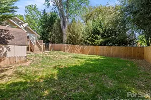 926 W Chapel Rd, Asheville, NC 28803 - Photo 7