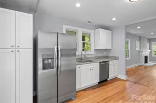 926 W Chapel Rd, Asheville, NC 28803 - Photo 13