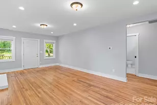 926 W Chapel Rd, Asheville, NC 28803 - Photo 11