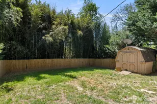 926 W Chapel Rd, Asheville, NC 28803 - Photo 5