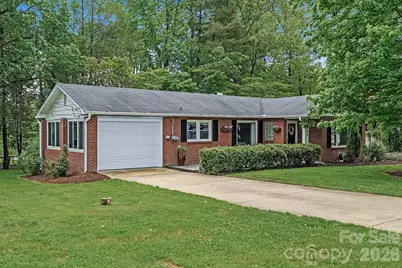 1106 Cherokee Drive, Hendersonville, NC 28739 - Photo 35