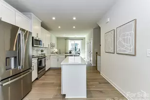 408 Tristram Ln, Charlotte, NC 28205 - Photo 11