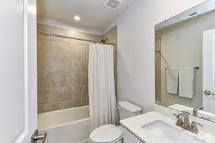 408 Tristram Ln, Charlotte, NC 28205 - Photo 33