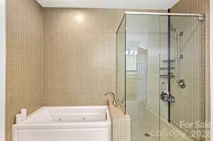 222 S Caldwell St, Charlotte, NC 28202 - Photo 17