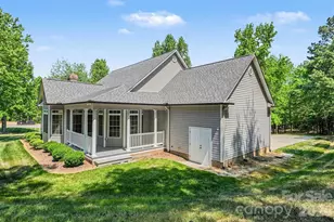 6301 Hawk Nest Dr, Concord, NC 28027 - Photo 3