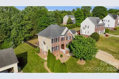 2604 Ironwood Drive, Hickory, NC 28602 - Photo 3
