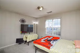 9709 Campus Walk Ln, Charlotte, NC 28262 - Photo 13