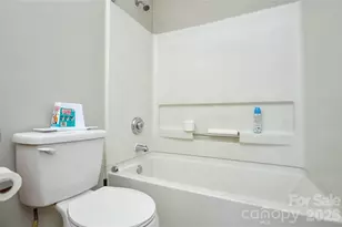 9709 Campus Walk Ln, Charlotte, NC 28262 - Photo 17