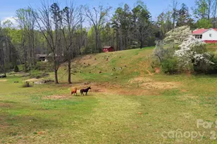 337 Town Mountain Rd, Hayesville, NC 28904 - Photo 1