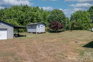 1109 Windsong Cir, Hudson, NC 28638 - Photo 21