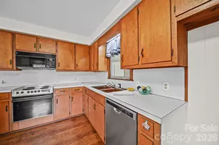 1008 Longview Dr, New London, NC 28127 - Photo 11