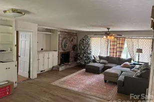 104 Turley Falls Rd, Hendersonville, NC 28739 - Photo 5