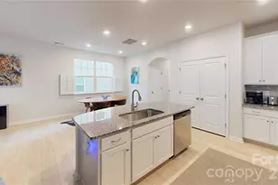 13057 Cottage Crst Ln, Charlotte, NC 28273 - Photo 3