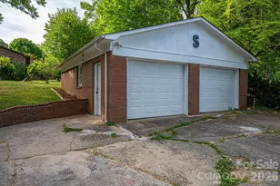 704 Dogwood Ave, Lincolnton, NC 28092 - Photo 39