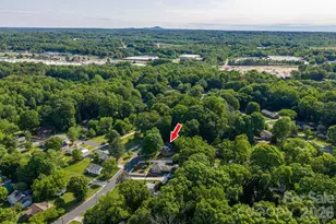 704 Dogwood Ave, Lincolnton, NC 28092 - Photo 45