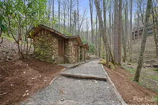 81 Creekside Wy, Burnsville, NC 28714 - Photo 37