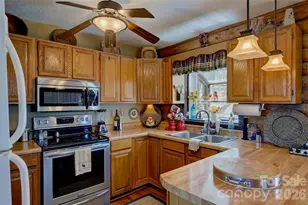 551 Carvers Knob Rd, Spruce Pine, NC 28777 - Photo 19