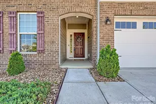 304 Picasso Trl, Mount Holly, NC 28120 - Photo 3