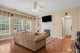 3422 Pasture View Ct, Charlotte, NC 28269 - Photo 5