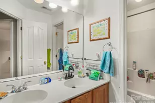 3422 Pasture View Ct, Charlotte, NC 28269 - Photo 19