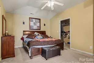 3422 Pasture View Ct, Charlotte, NC 28269 - Photo 13